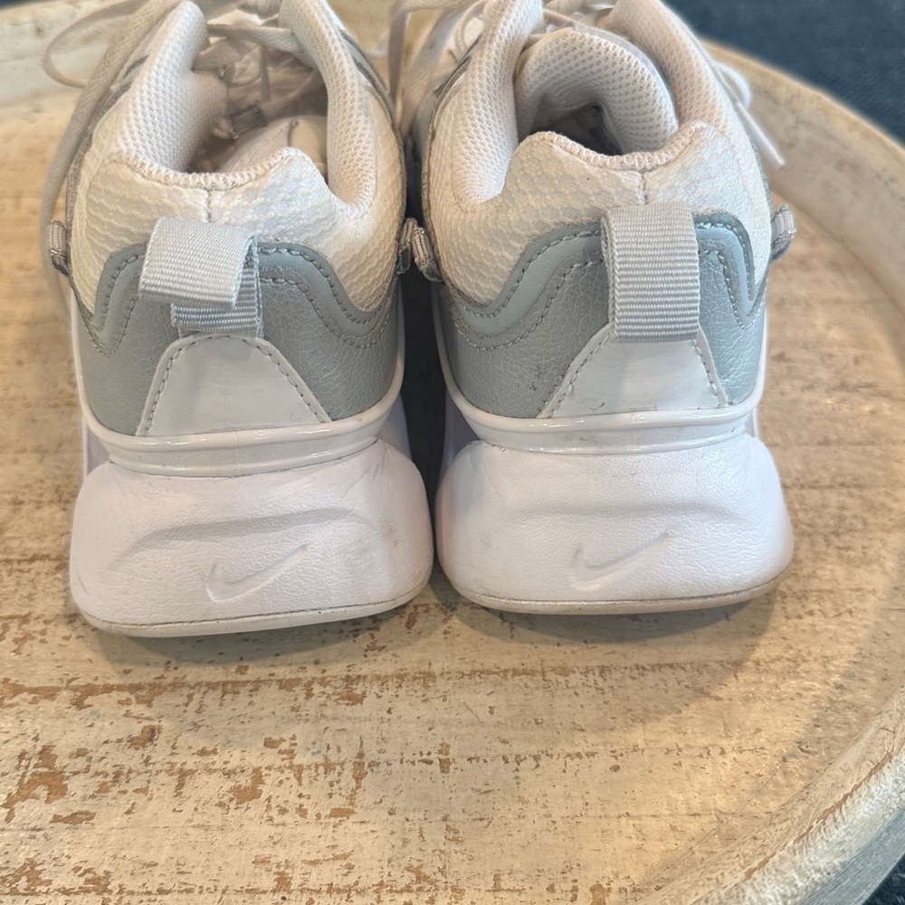 Nike Ryz 365 2 size 7.5 - Picture 4 of 8